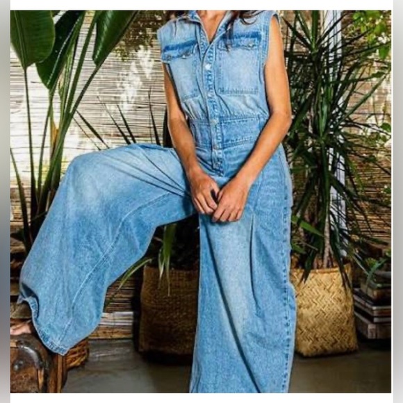 NWT - BUCKETLIST Denim Sleeveless Button-Up Wide Leg Jumpsuit Size Large - Picture 4 of 8
